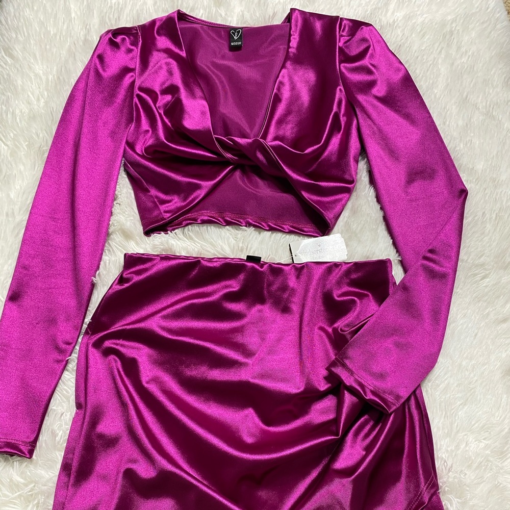 Two piece set - Picture 3 of 3